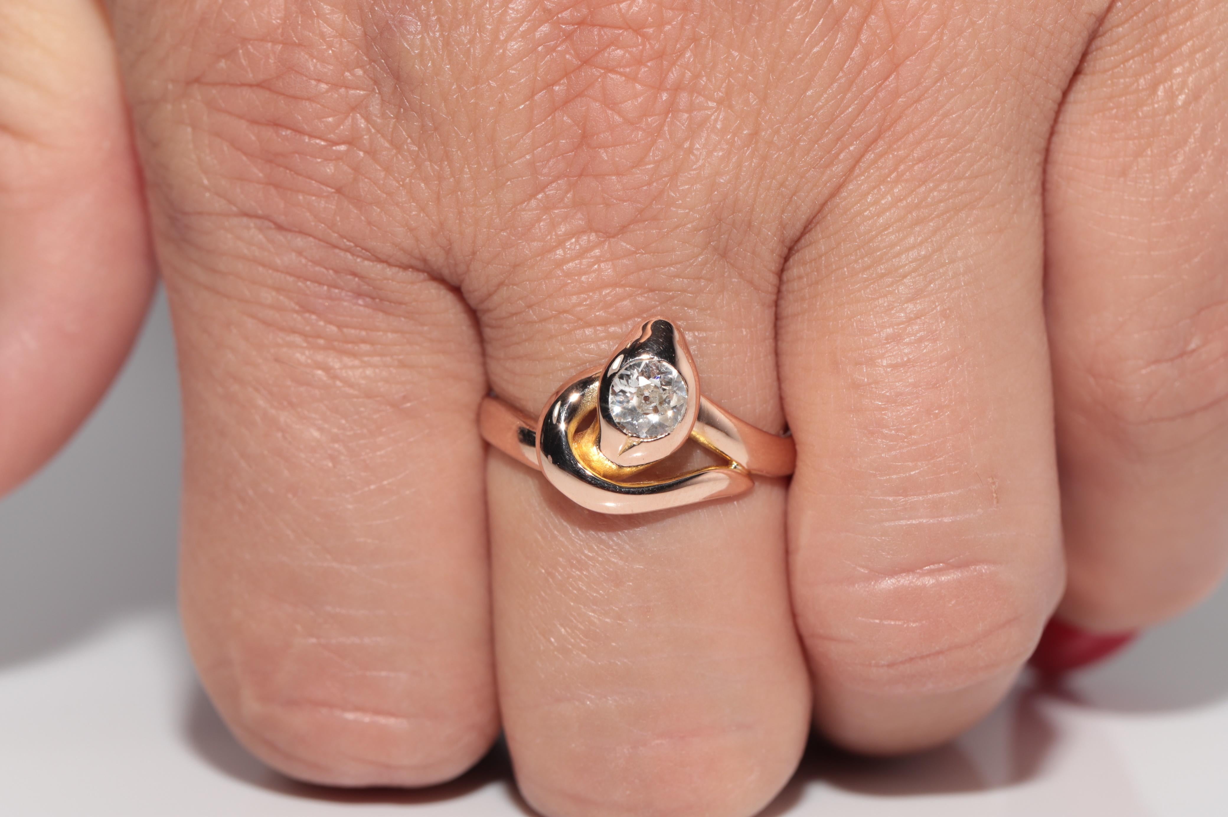 Vintage Circa 1960s 14k Gold Natural Old Cut Diamond Solitaire Snake Ring en venta 11