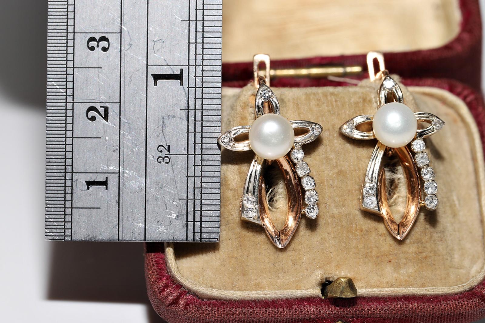 Brilliant Cut Vintage Circa 1960s 14k Gold  Natural Diamond And Pearl Earring For Sale