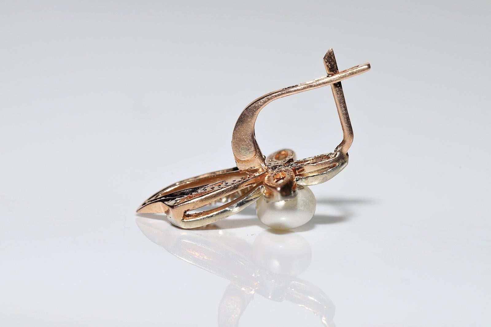 Vintage Circa 1960s 14k Gold  Natural Diamond And Pearl Earring For Sale 2