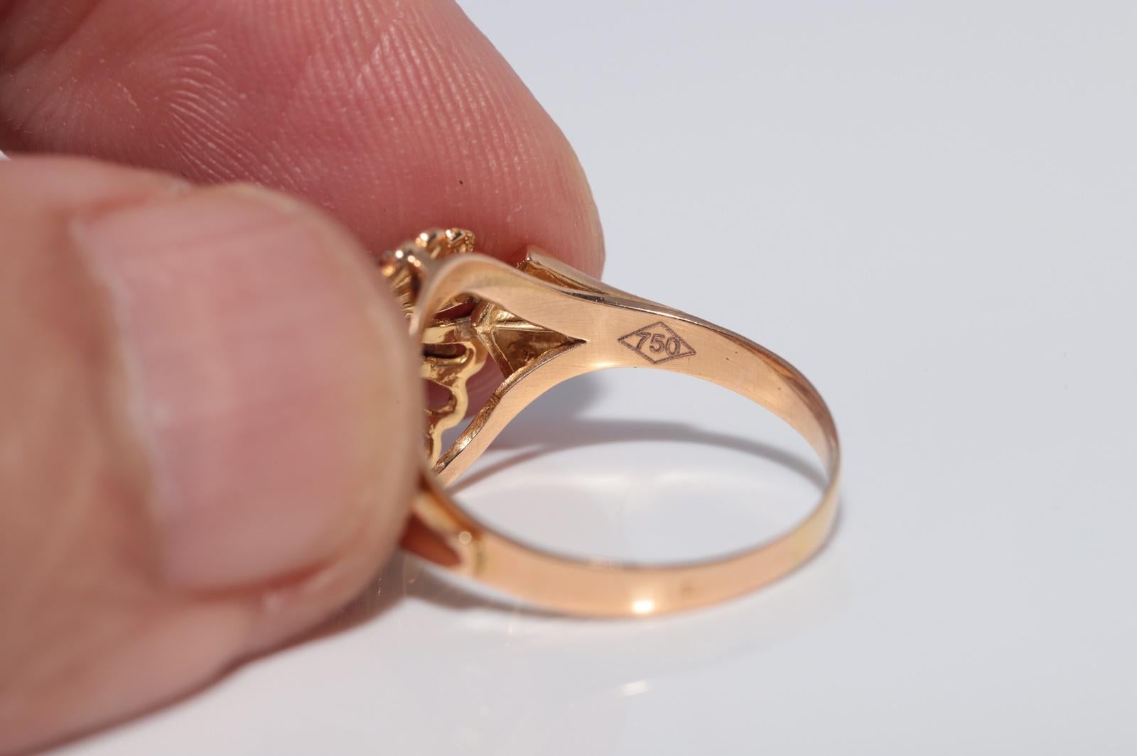 Vintage CIRCA 1960er Jahre 18k Gold Handcrafted Natural Diamond Solitaire Ring im Angebot 8