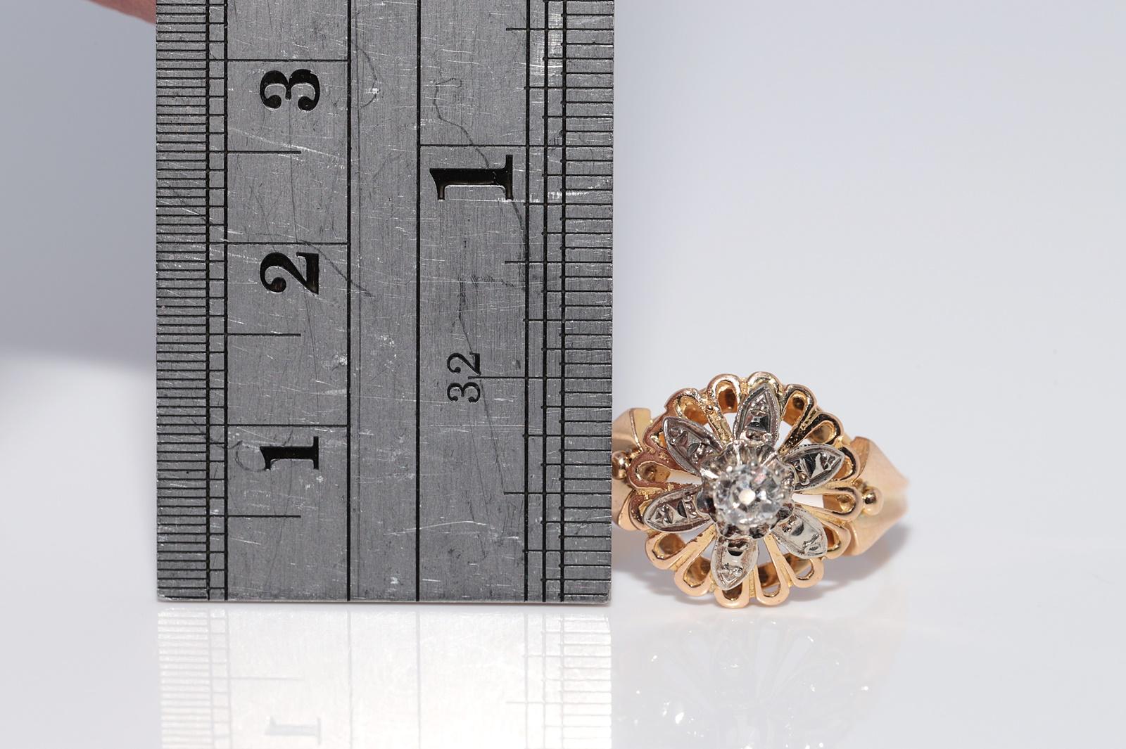 Vintage CIRCA 1960er Jahre 18k Gold Handcrafted Natural Diamond Solitaire Ring im Angebot 9