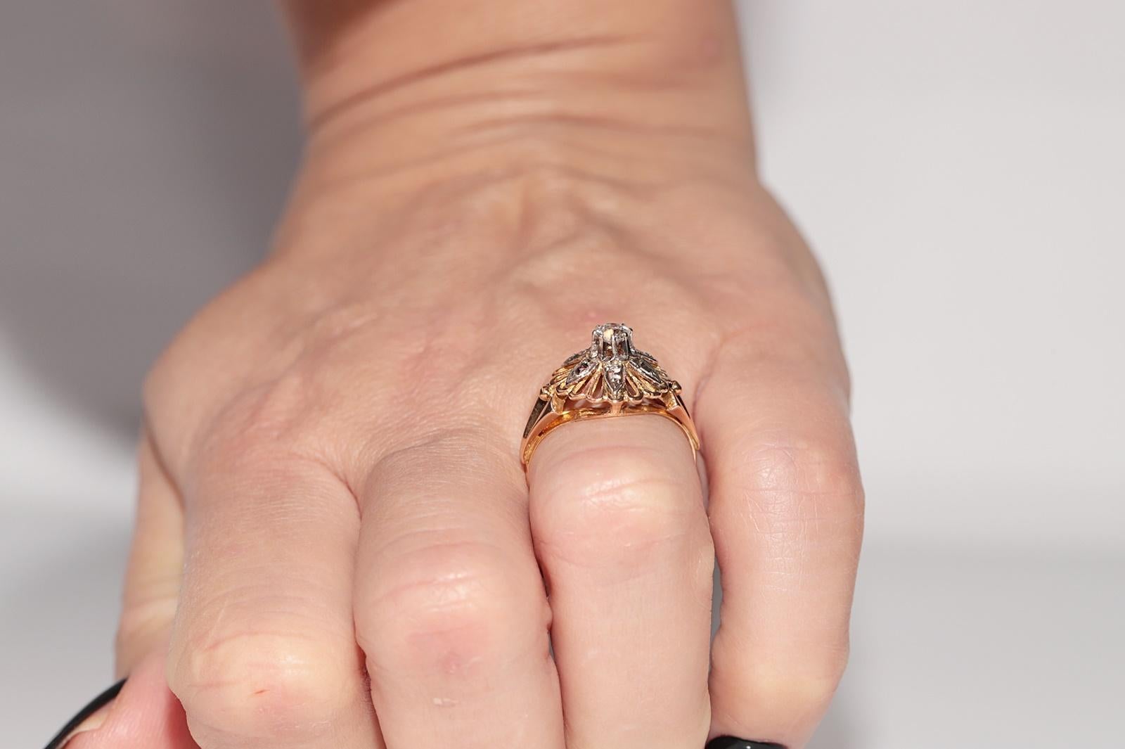 Vintage CIRCA 1960er Jahre 18k Gold Handcrafted Natural Diamond Solitaire Ring Damen im Angebot