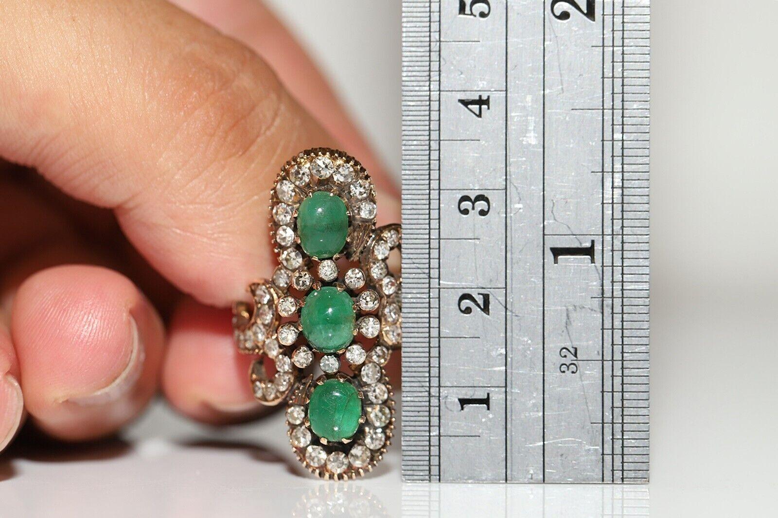 Brilliant Cut Vintage Circa 1960s 18k Gold Natural Diamond And Cabochon Emerald Ring  For Sale