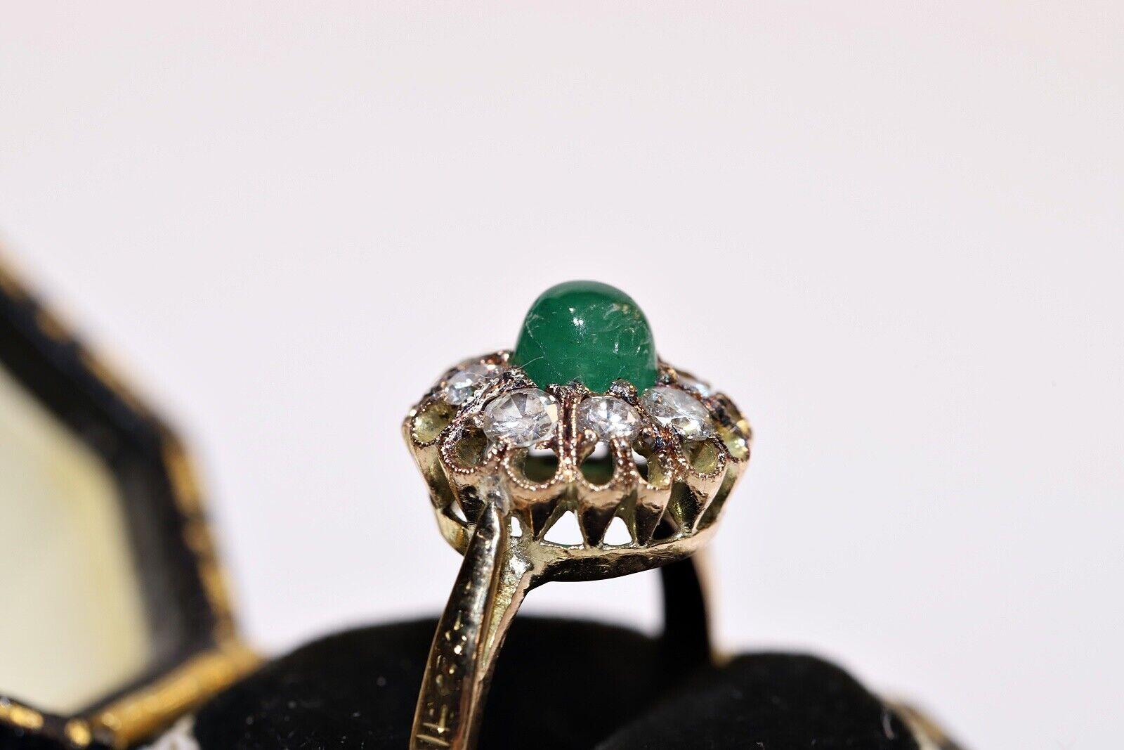 Brilliant Cut Vintage Circa 1960s 18k Gold Natural Diamond And Cabochon Emerald Ring For Sale