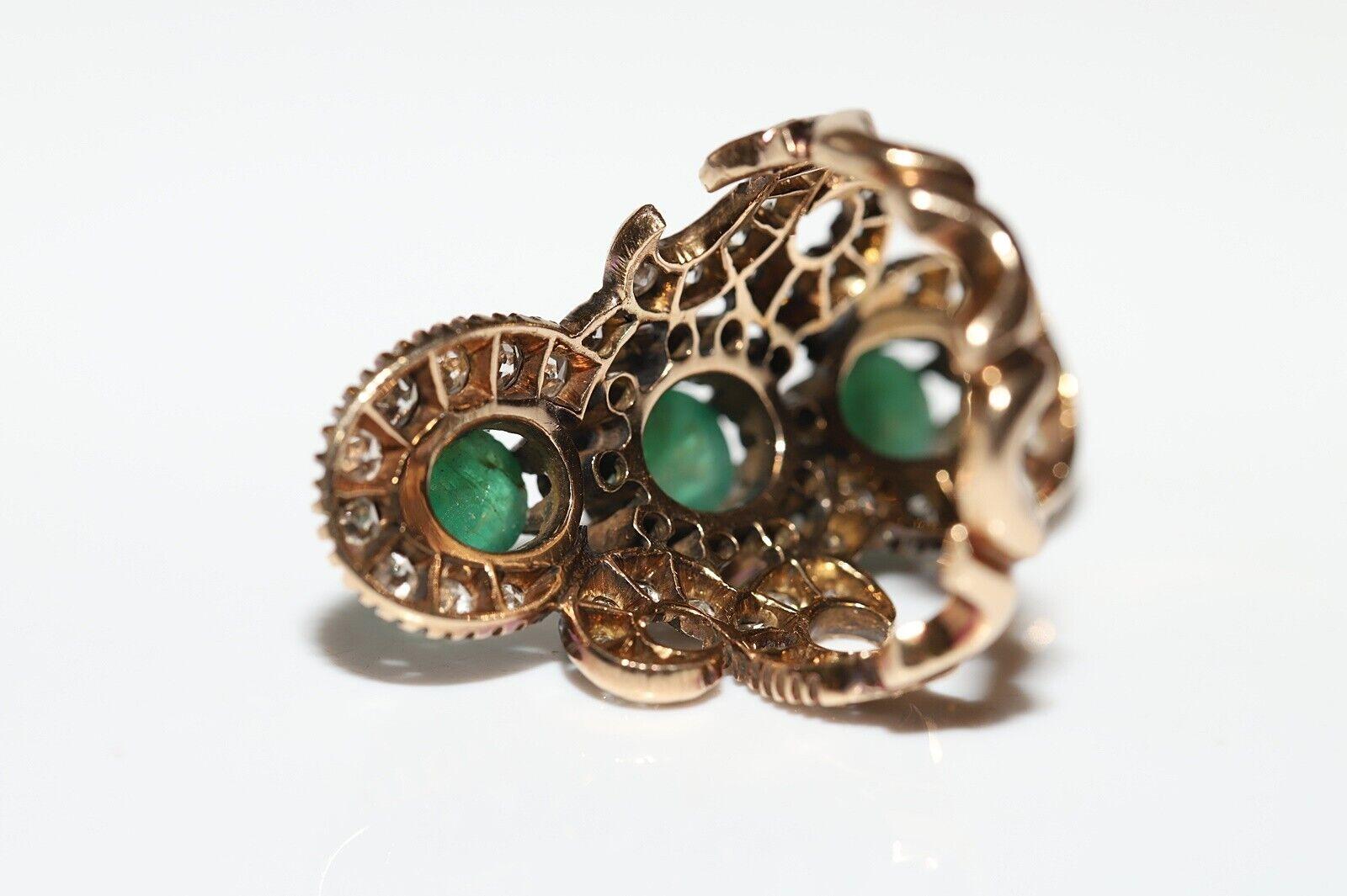 Vintage Circa 1960s 18k Gold Natural Diamond And Cabochon Emerald Ring  In Good Condition For Sale In Fatih/İstanbul, 34