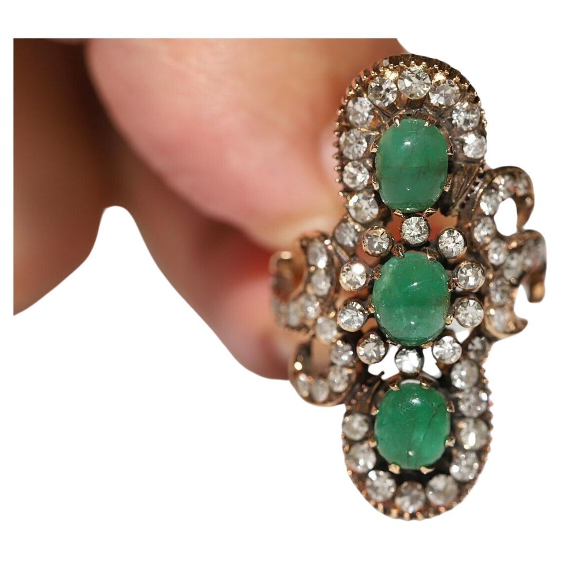 Vintage Circa 1960s 18k Gold Natural Diamond And Cabochon Emerald Ring  For Sale