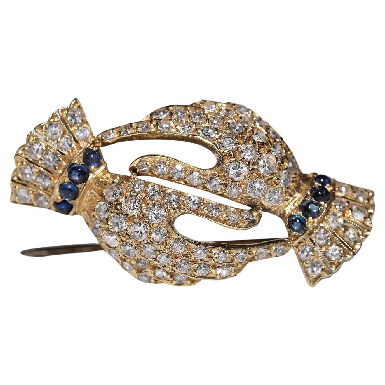 Vintage Circa 1960s 18k Gold Natural Diamond And Cabochon Sapphire Hand Brooch