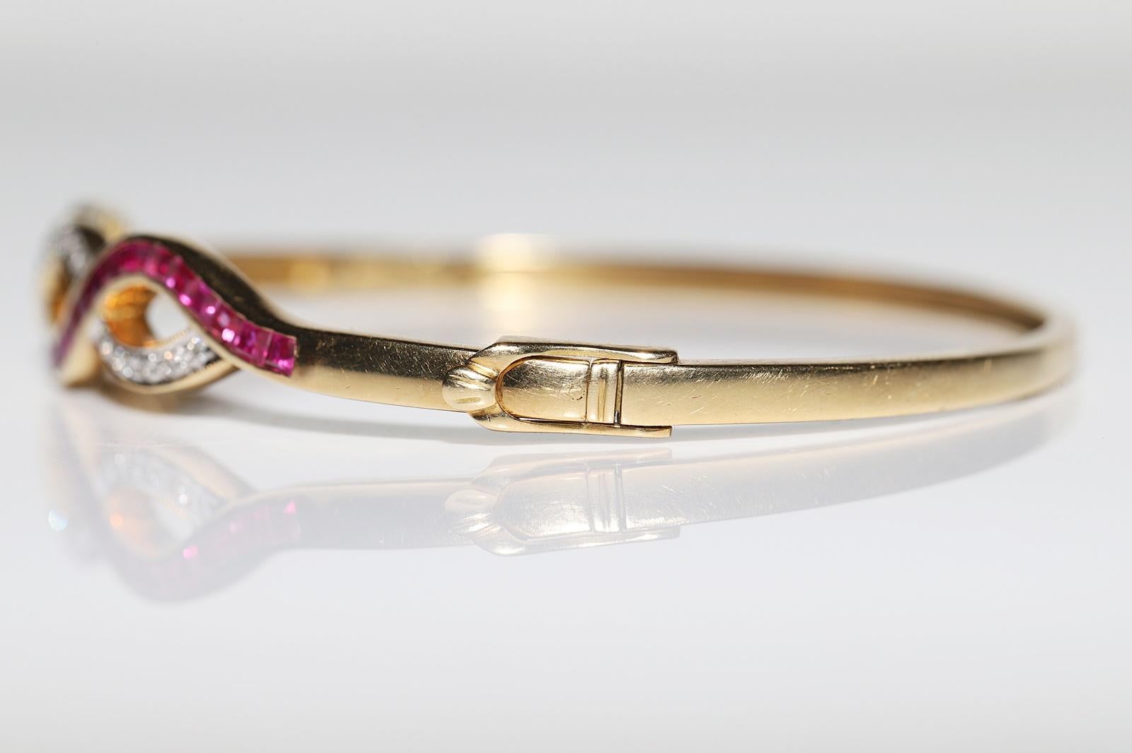 Bracciale Vintage CIRCA 1960 in oro 18k con diamanti naturali e rubini calibrati in vendita 6