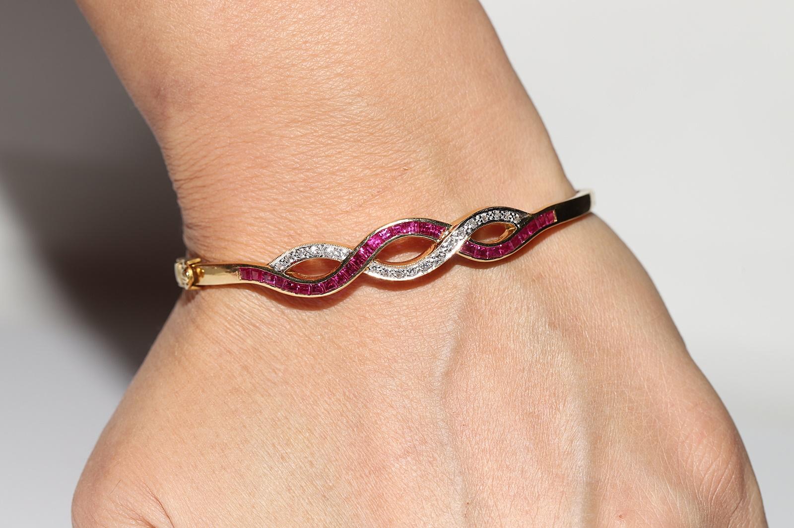 Taglio brillante Bracciale Vintage CIRCA 1960 in oro 18k con diamanti naturali e rubini calibrati in vendita