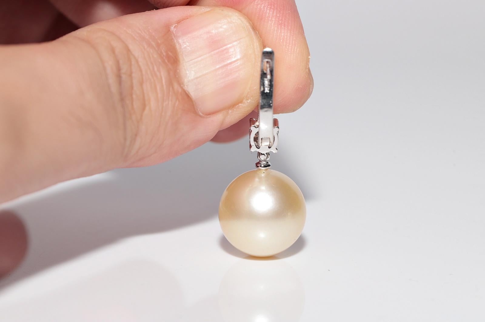 Vintage Circa 1960s 18k Gold Natural Diamond And Natural Ocean Pearl Earring For Sale 6