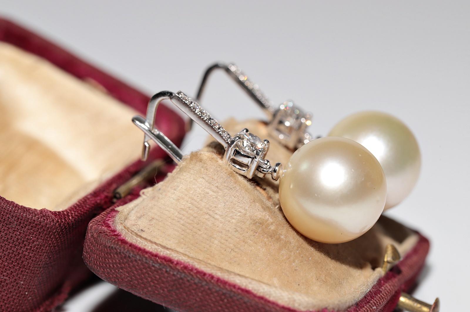 Brilliant Cut Vintage Circa 1960s 18k Gold Natural Diamond And Natural Ocean Pearl Earring For Sale