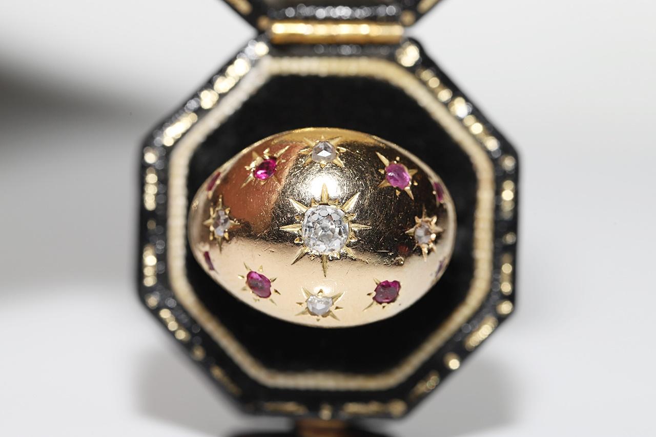 Vintage Circa 1960s 18k Gold Natural Diamond And Ruby Decorated Strong Ring For Sale 1