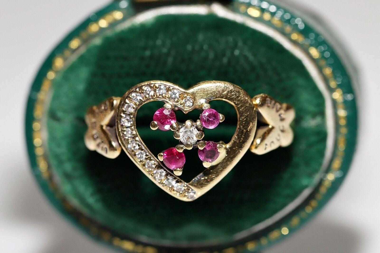 Vintage Circa 1960s 18k Gold Natural Diamond And Ruby Heart Ring For Sale 4