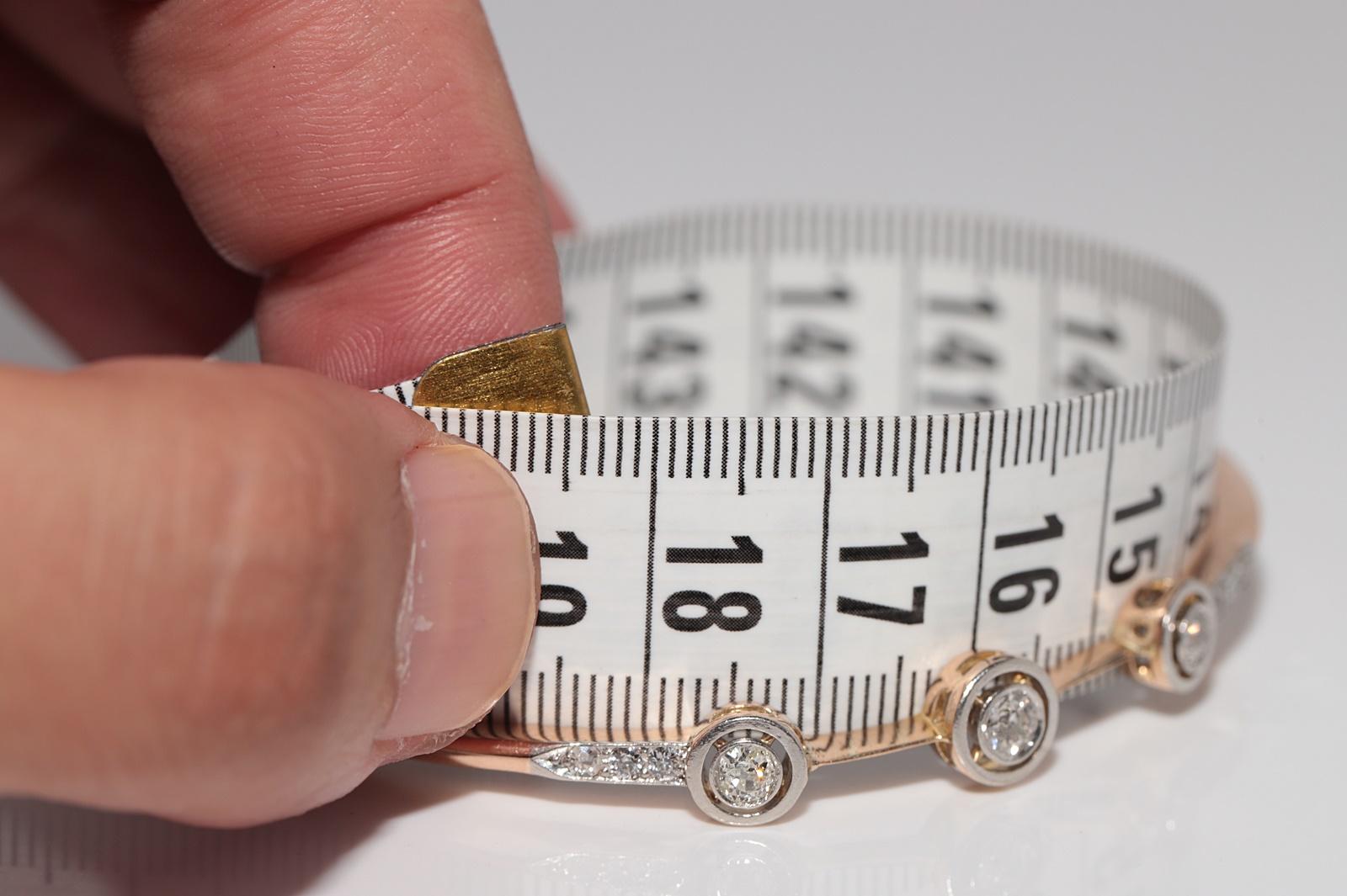 Vintage CIRCA 1960er Jahre 18k Gold natürlichen Diamanten verziert Armreif Armband im Angebot 13