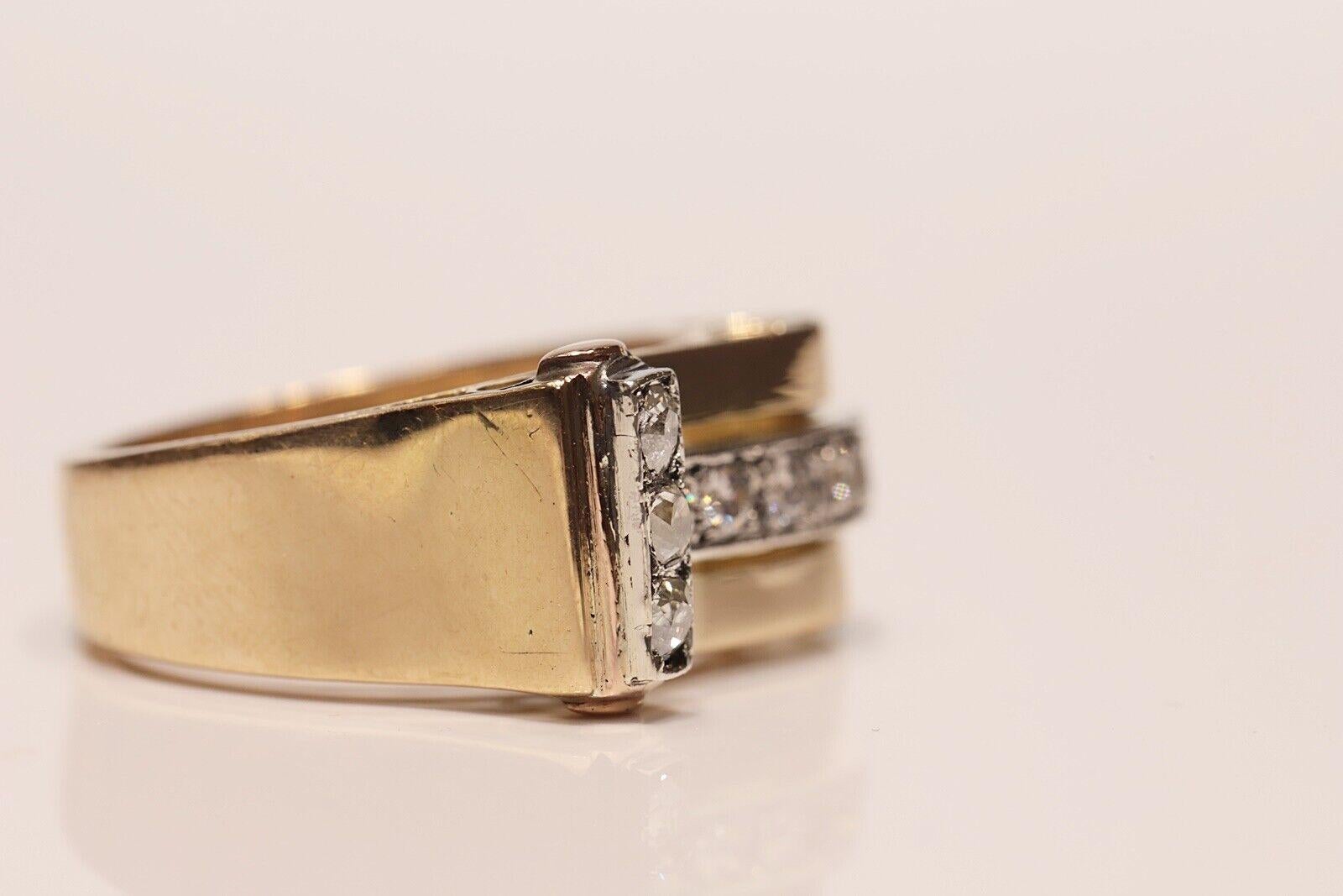 Vintage Circa 1960er Jahre 18k Gold Natürlicher Diamant Dekorierter Vintage-Ring (Brillantschliff) im Angebot