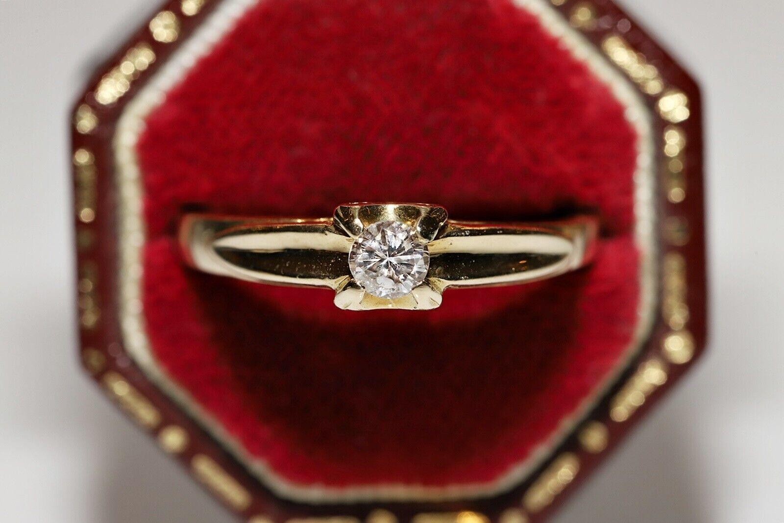 Vintage Circa 1960s 18k Gold Natural Diamond Decorated Solitaire Ring For Sale 4
