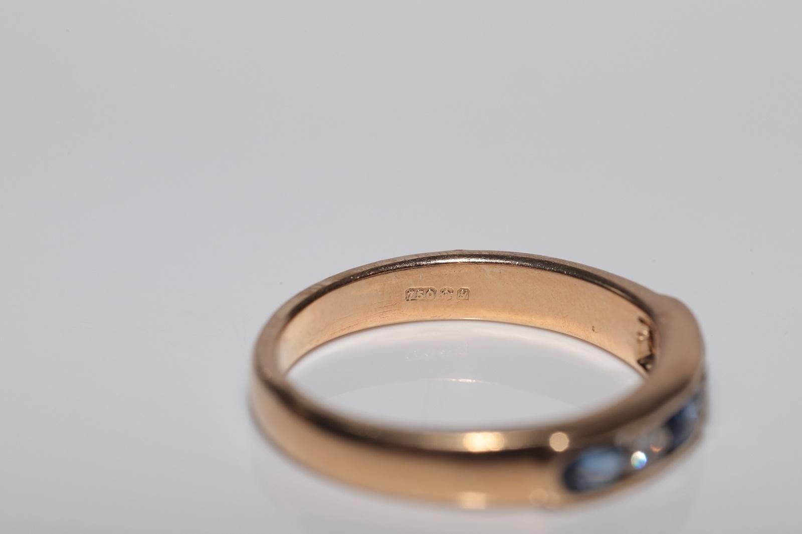 Vintage Circa 1960s 18k Gold Natural Diamond Diamond And Sapphire Band Ring For Sale 5