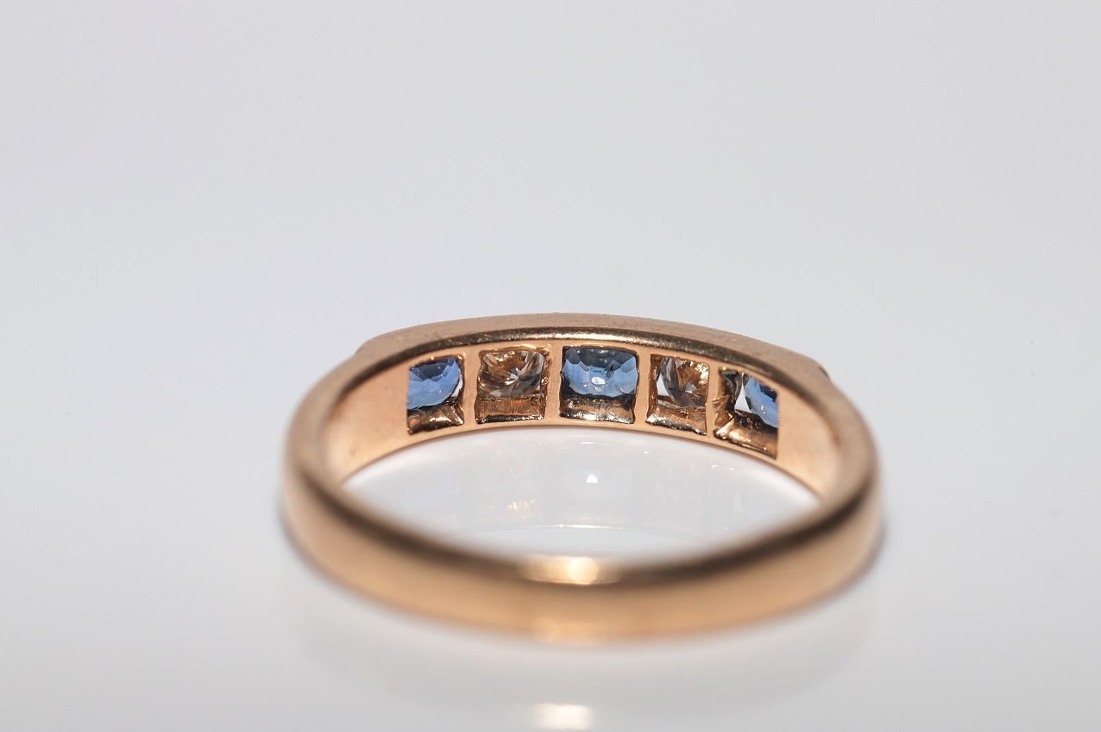 Vintage Circa 1960s 18k Gold Natural Diamond Diamond And Sapphire Band Ring For Sale 8