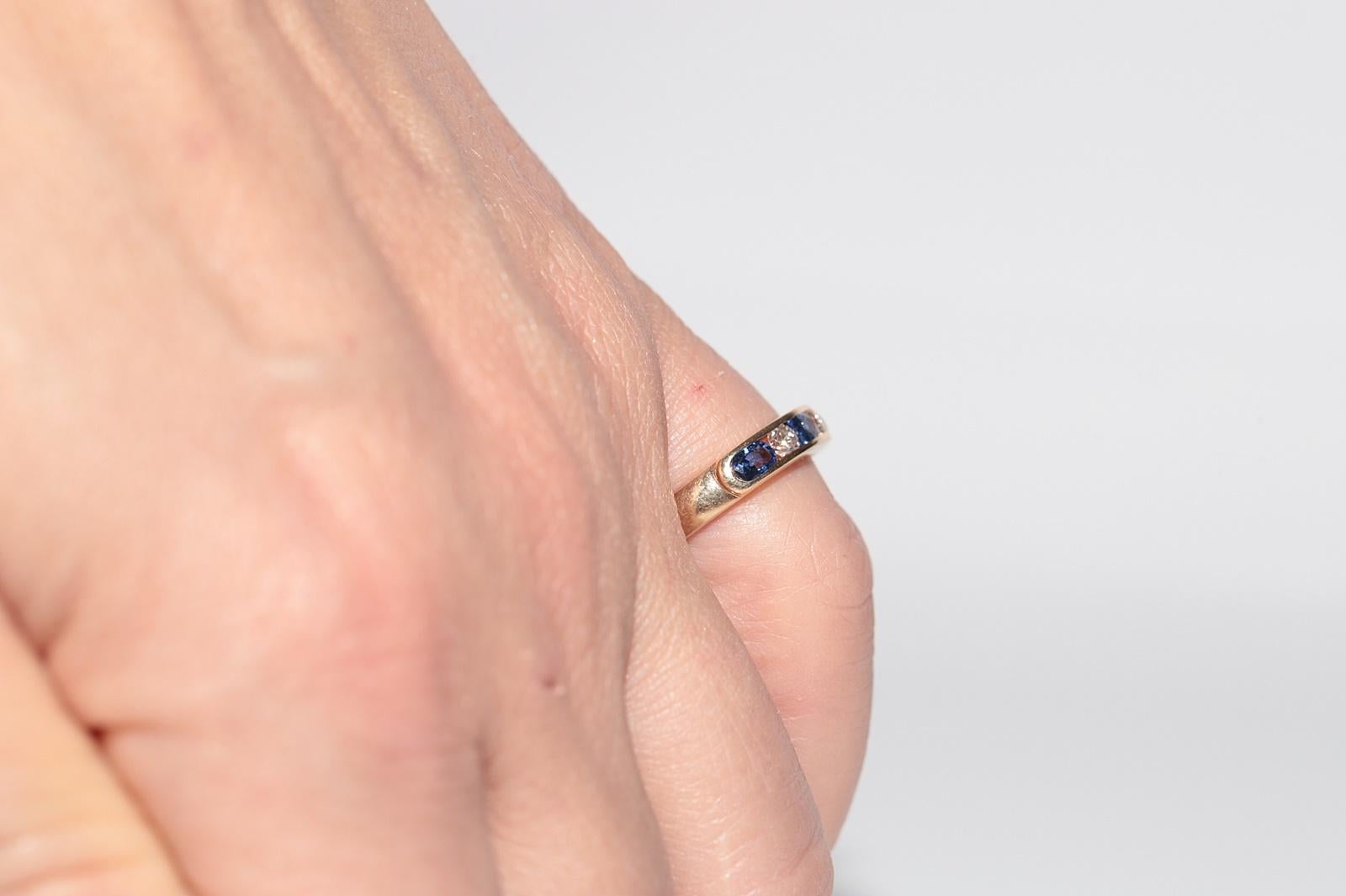 Vintage Circa 1960s 18k Gold Natural Diamond Diamond And Sapphire Band Ring For Sale 12