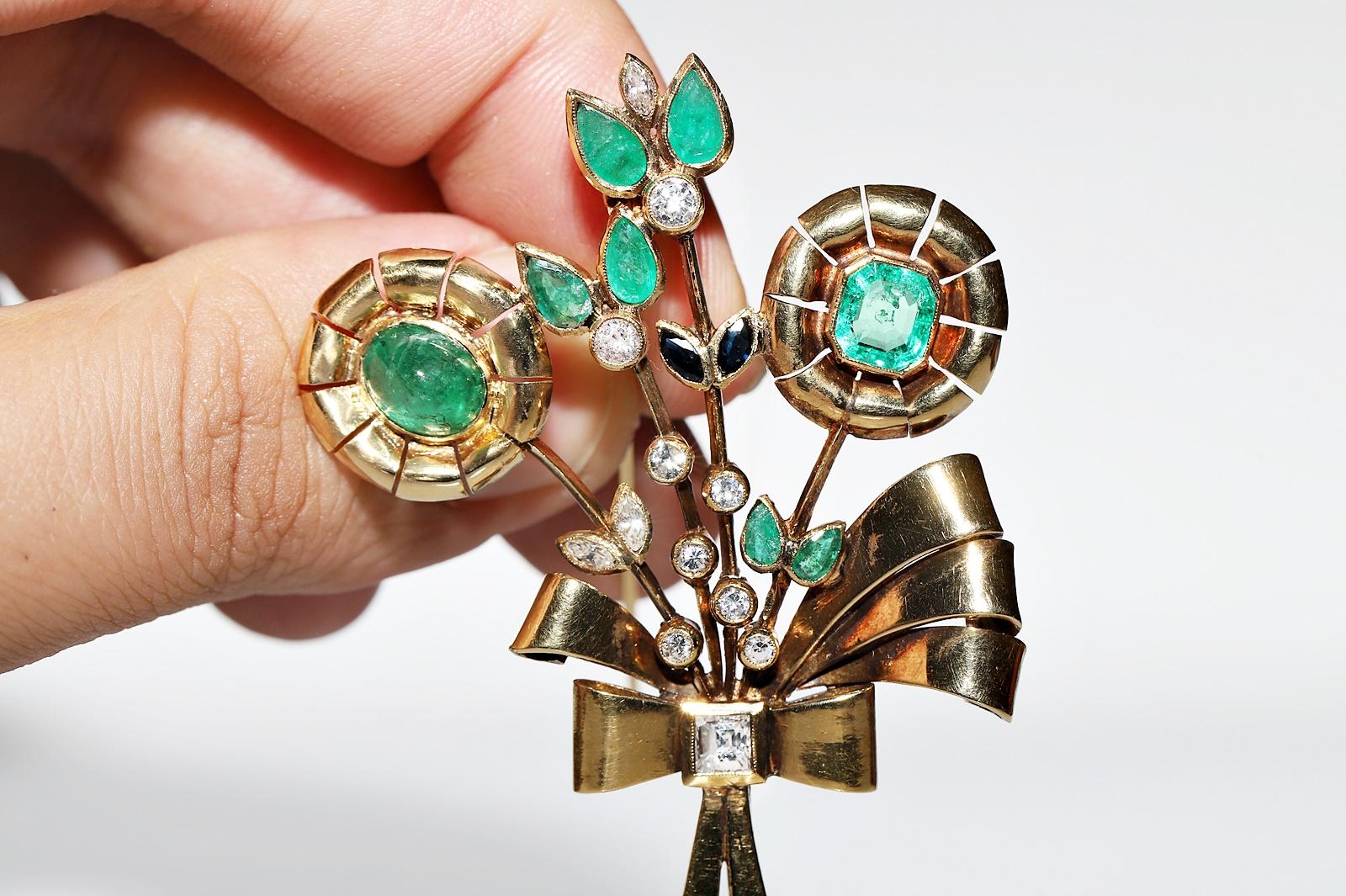 Brilliant Cut Vintage Circa 1960s 18k Gold Natural Diamond Emerald And Sapphire Brooch For Sale