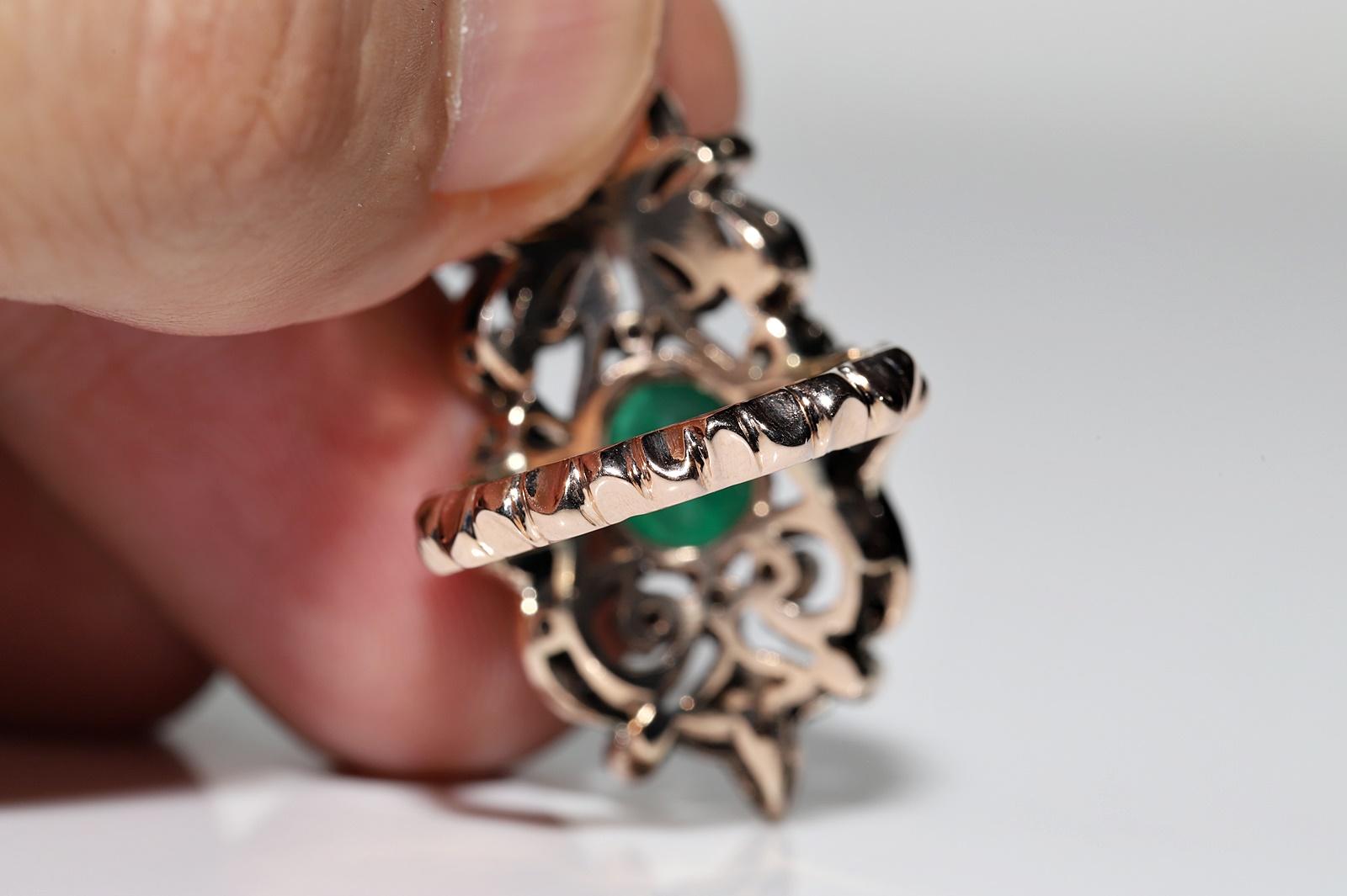 Vintage Circa 1960s 8k Gold Natural Diamond And Emerald Decorated Navette Ring  For Sale 3