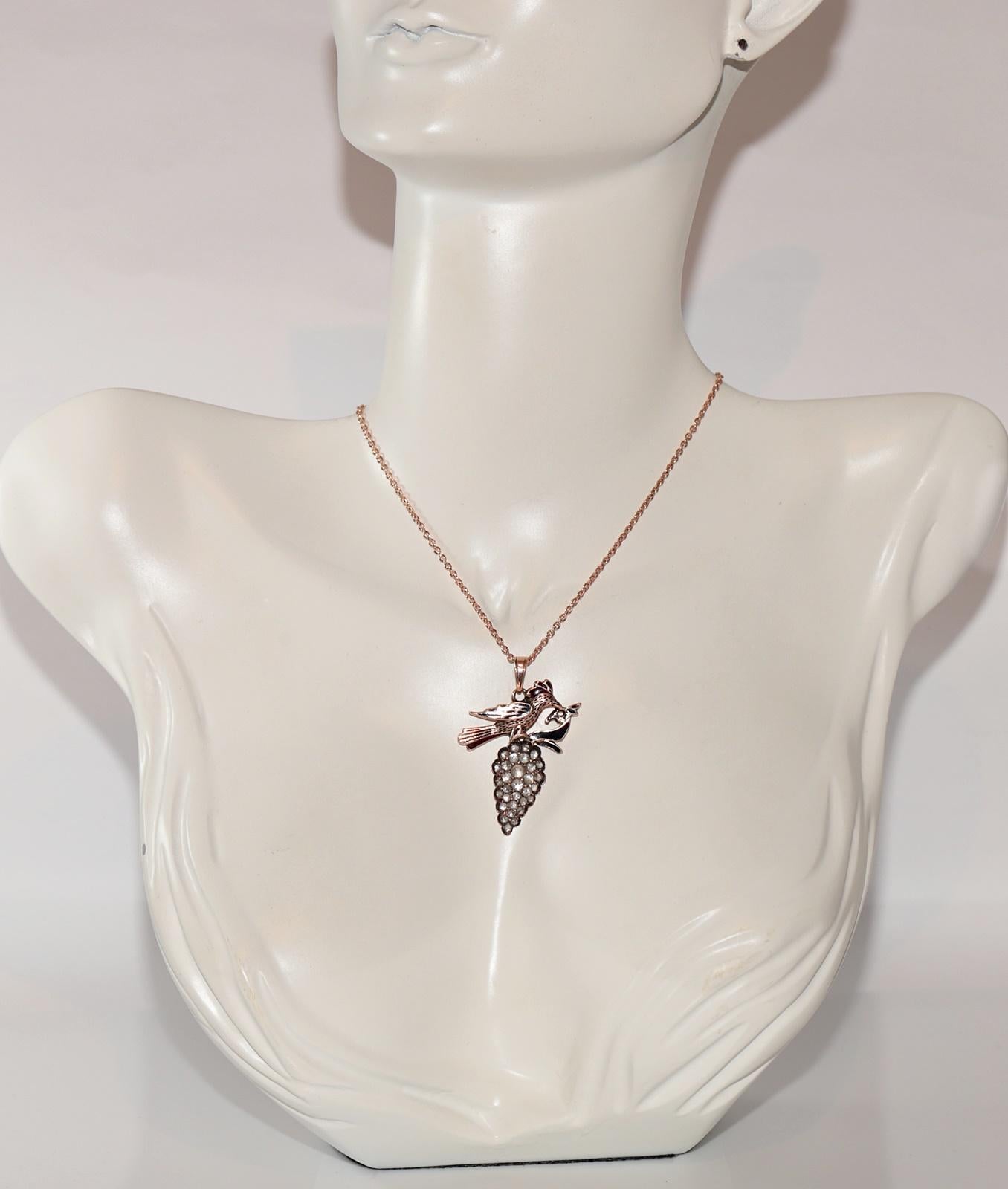 Halskette mit Emaille-Anhänger, Vintage, ca. 1960er Jahre, 8 Karat Gold, natürlicher Diamant im Rosenschliff (Retro) im Angebot