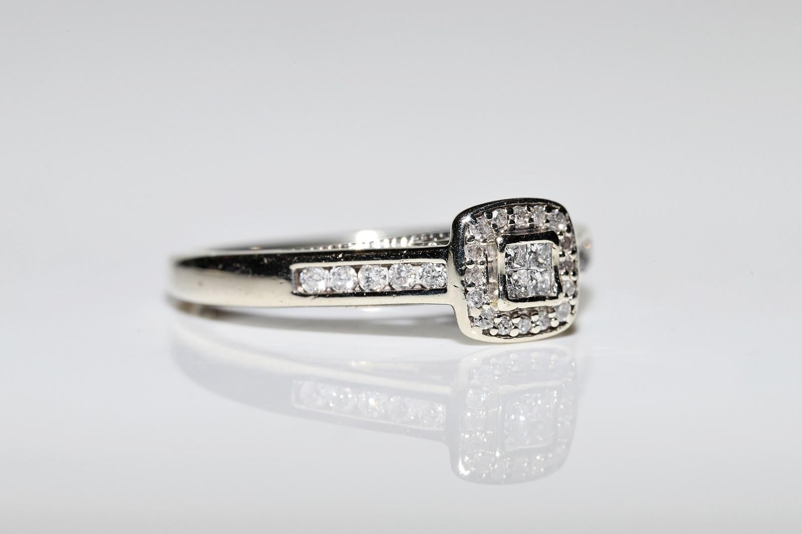Vintage CIRCA 1960s 9k Gold Natürliche Diamant dekoriert Hübscher Ring im Angebot 1