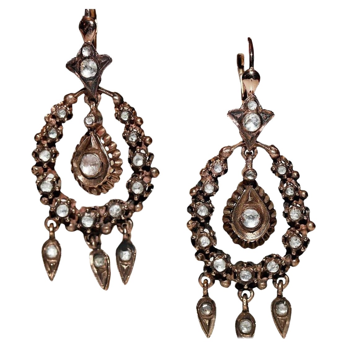 Orecchino decorato con diamanti naturali taglio rosa in oro 9k, vintage, anni '60 circa.