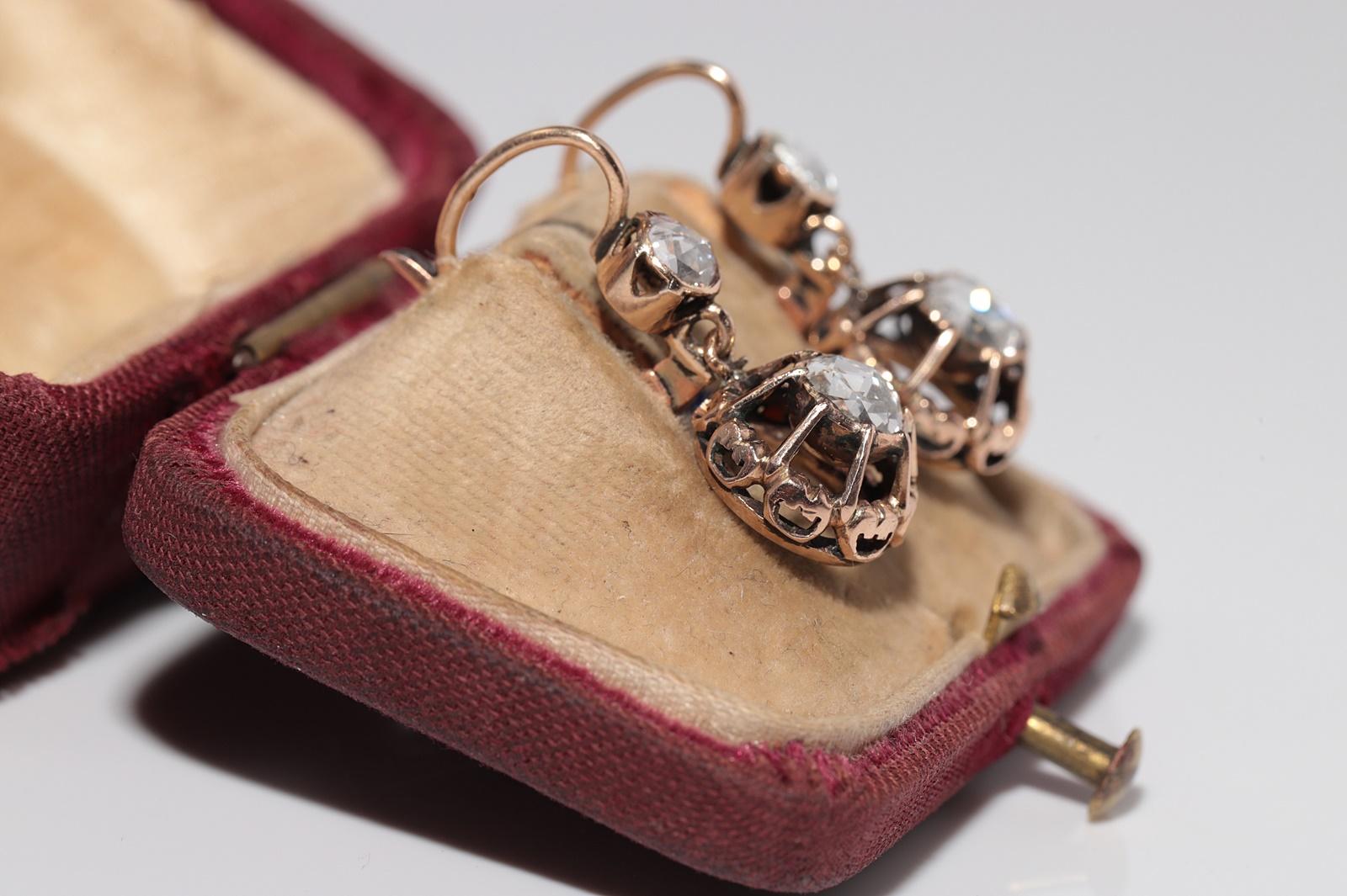 In very good condition.
Total weight is 5.2 grams.
Totally is diamond 1.35 ct.
The diamond is has H-I-J color and s1-s2-s3 clarity.
The box is not included.
Please contact for any questions.