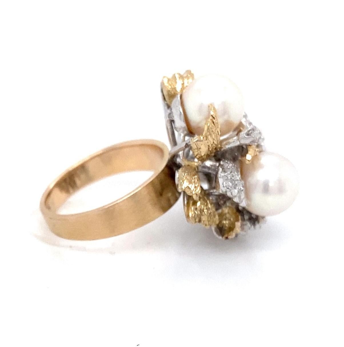 Vintage Circa 1960s Akoya Pearl and Diamond 18 Karat Two Tone Gold Cocktail Ring In Good Condition For Sale In Towson, MD