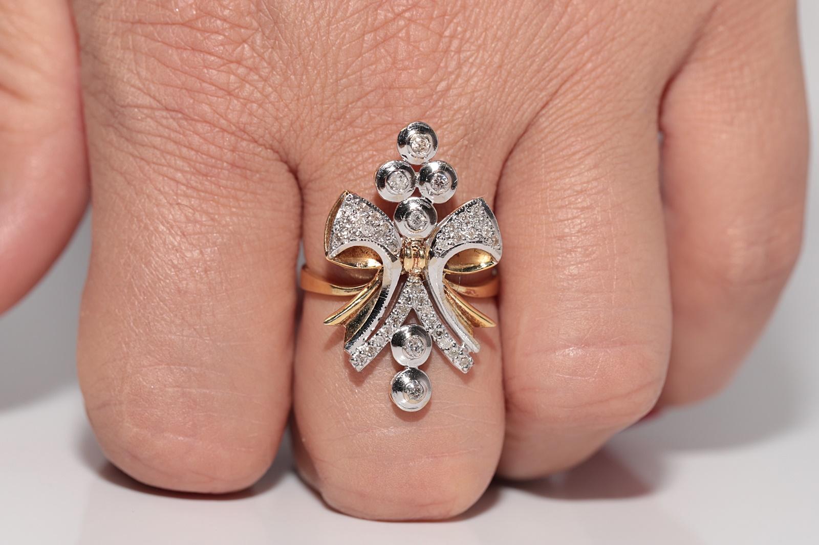 Vintage Circa 1960er Jugendstil Desing 18k Gold Natürlicher Diamant Dekorierter Ring (Brillantschliff) im Angebot