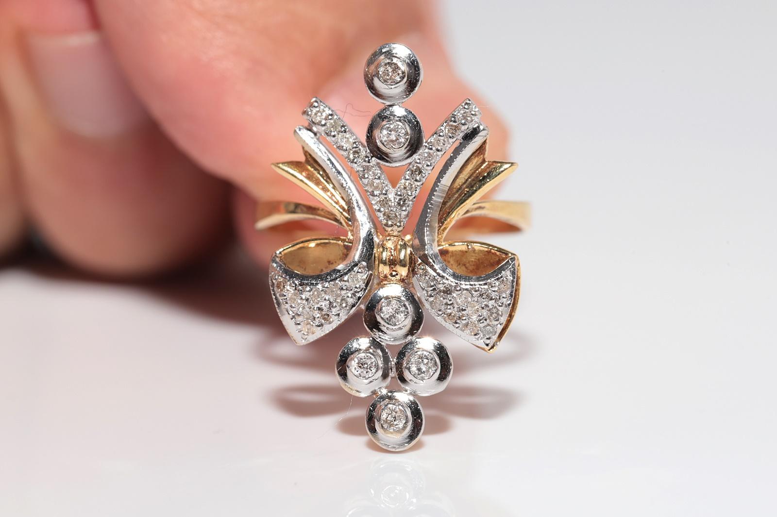 Vintage Circa 1960er Jugendstil Desing 18k Gold Natürlicher Diamant Dekorierter Ring im Angebot 3