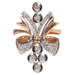 Vintage Circa 1960s Art Nouveau Desing 18k Gold Natural Diamond Decorated Ring