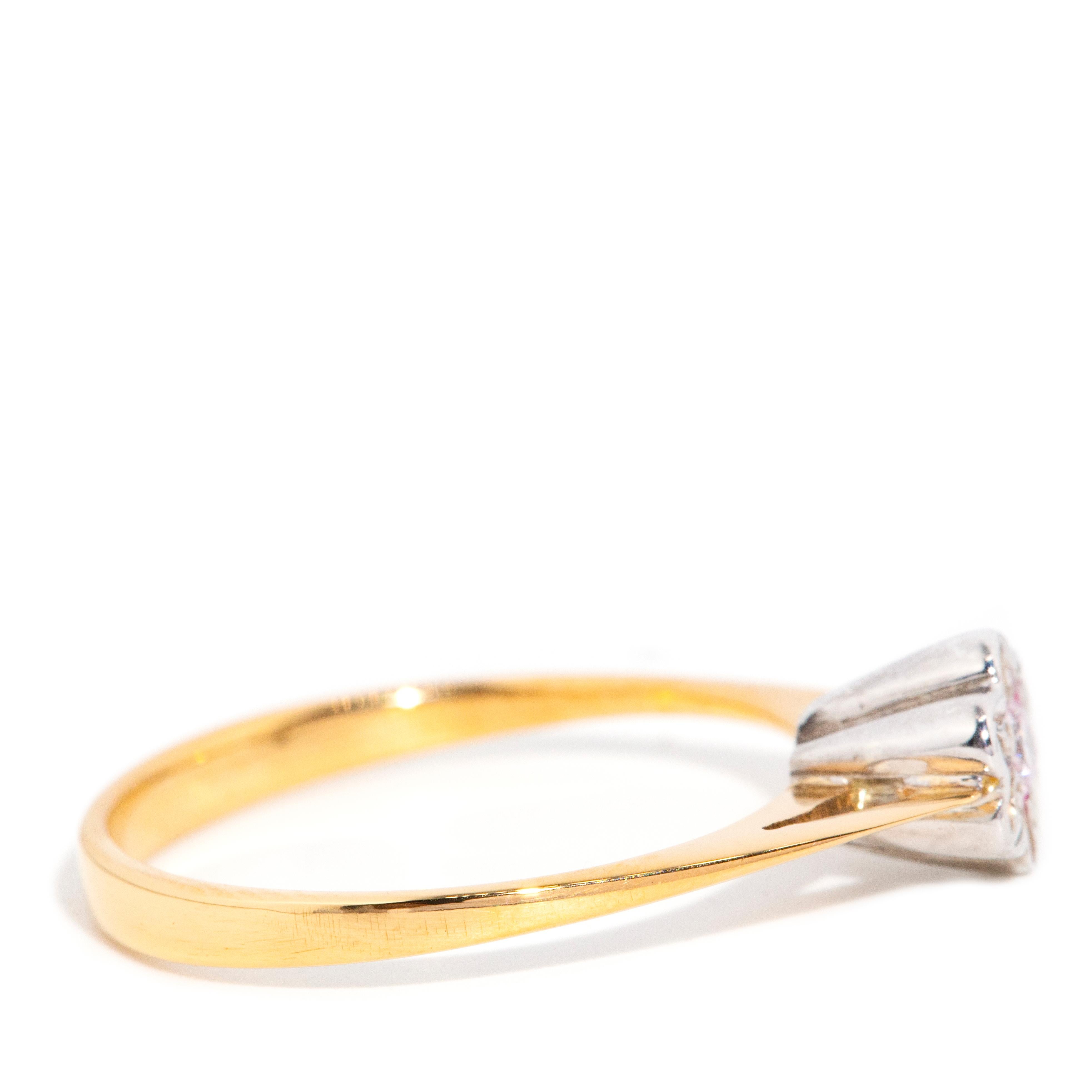 Women's Vintage Circa 1960s Diamond Vintage Flower 18 Carat Yellow & White Gold Ring For Sale