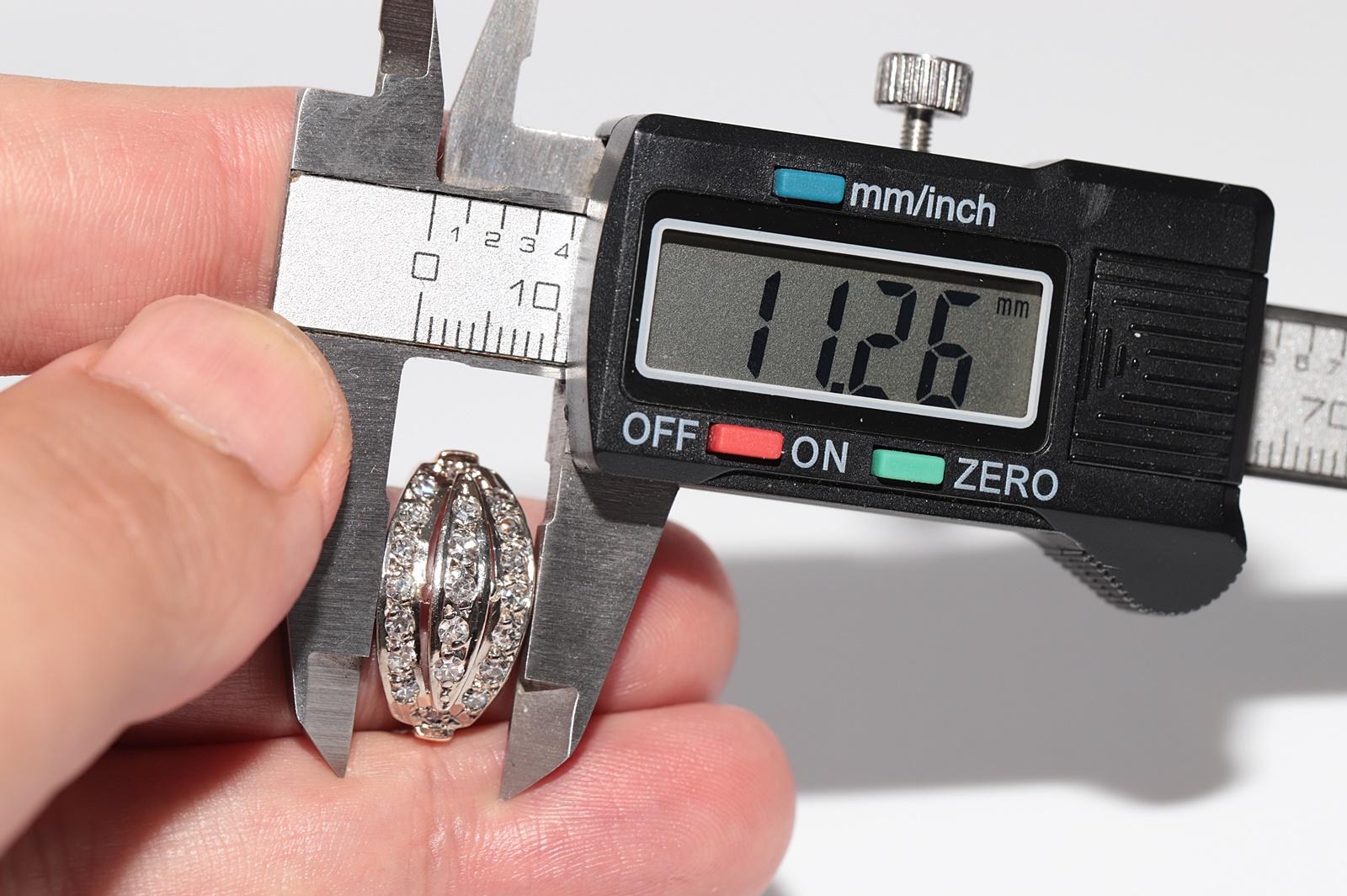 Vintage CIRCA 1960er Jahre handgefertigt 14k Gold natürlichen Diamanten Cluster Ring im Angebot 11