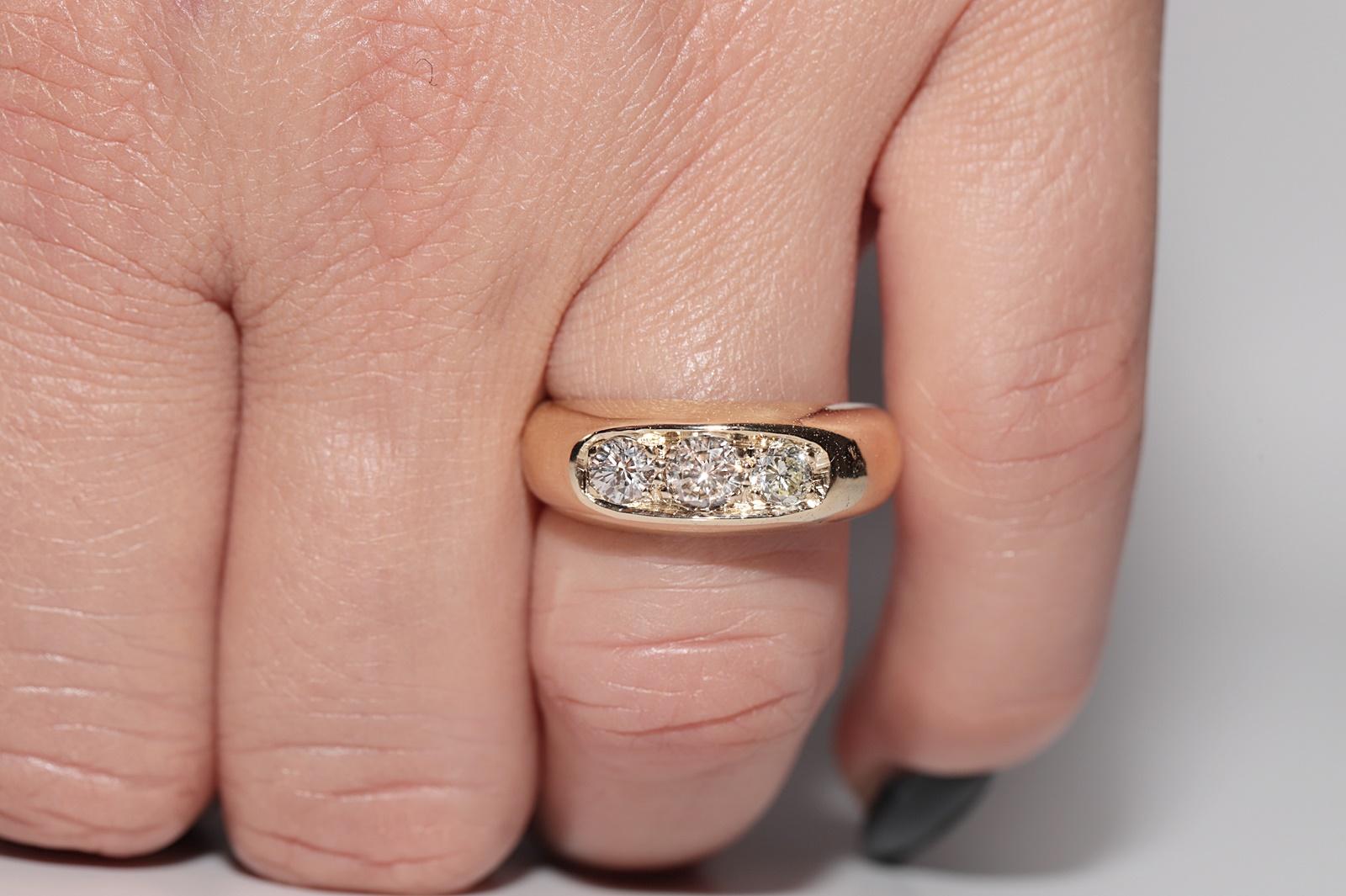 Vintage Circa 1960s Anillo artesanal de oro de 14k con diamantes naturales talla antigua Talla antigua en venta