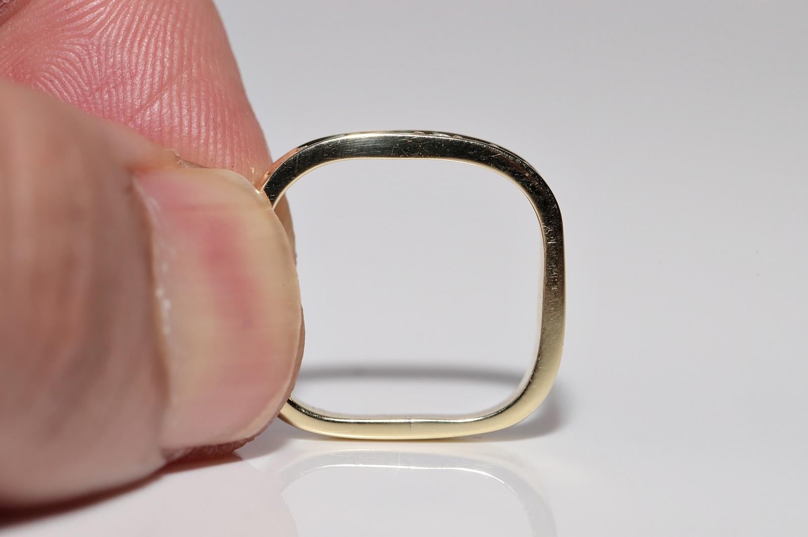 Vintage Circa 1960s Handcrafted 18k Gold Natural Diamond Decorated Band Ring For Sale 4
