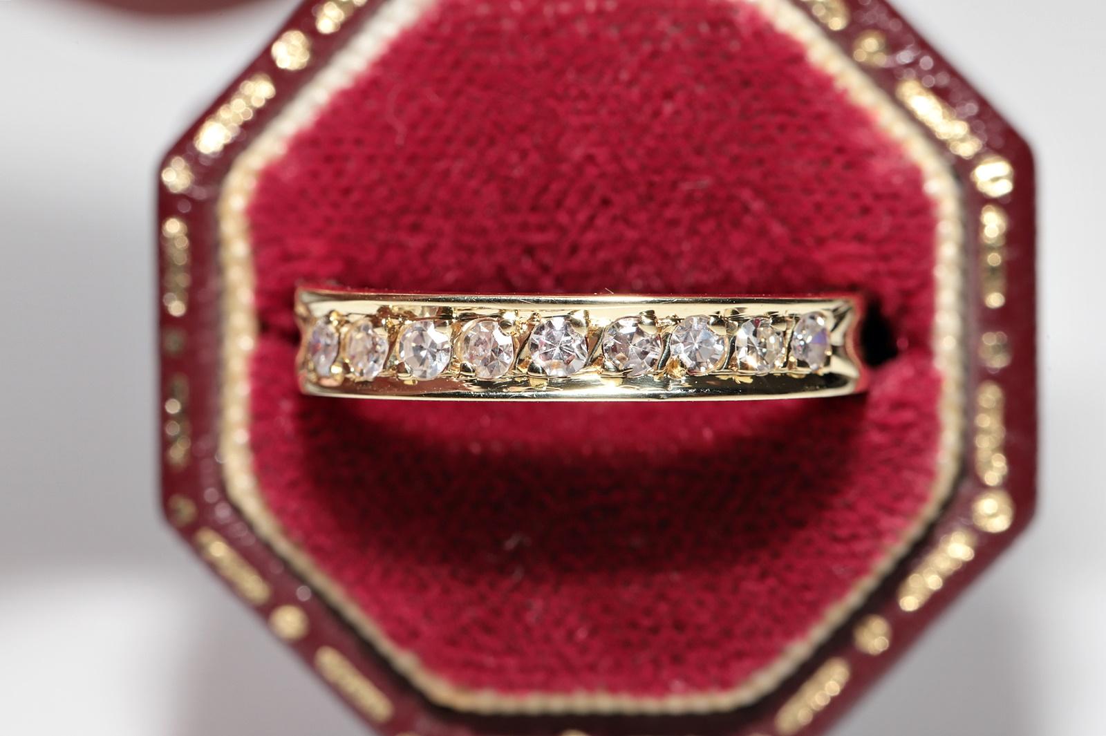 Women's Vintage Circa 1960s Handcrafted 18k Gold Natural Diamond Decorated Band Ring For Sale
