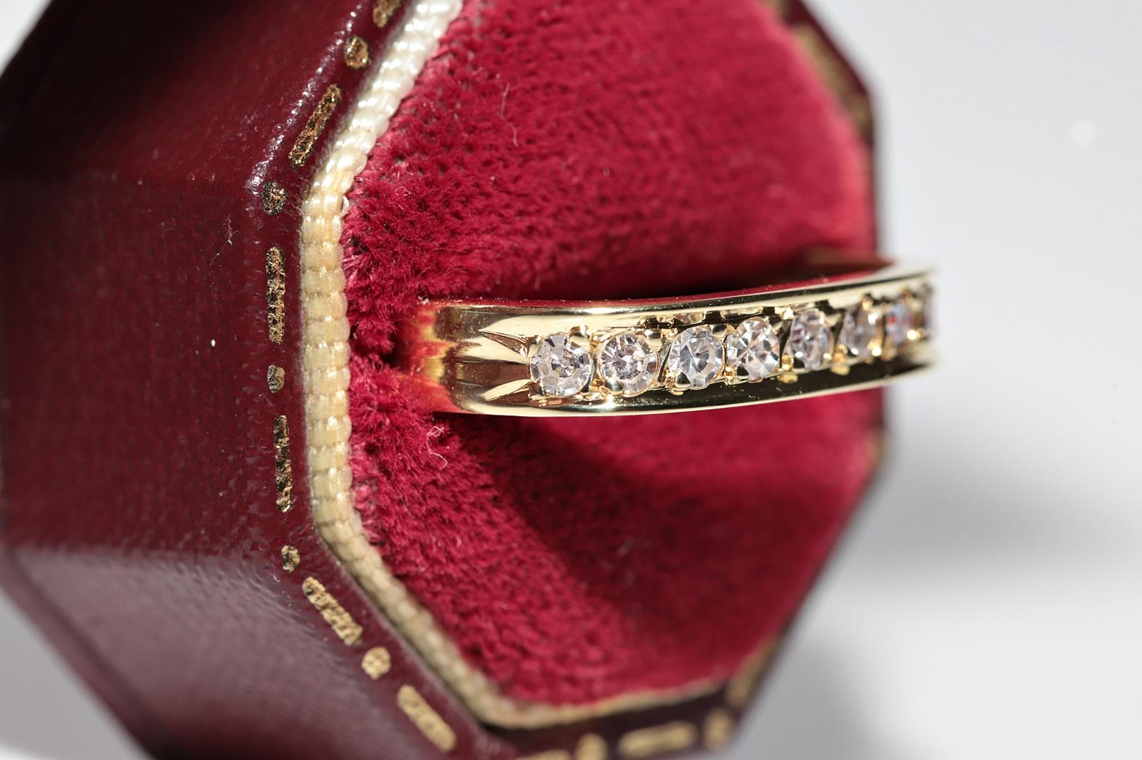 Vintage Circa 1960s Handcrafted 18k Gold Natural Diamond Decorated Band Ring For Sale 1