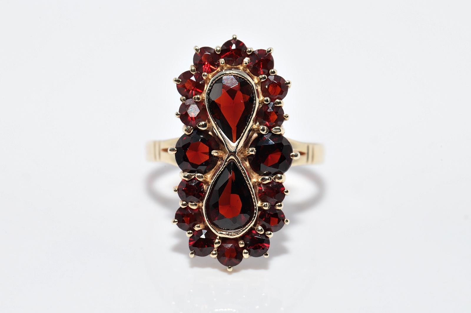 Vintage CIRCA 1960er Jahre handgefertigt 8k Gold natürlichen Granat verziert Ring (Tropfenschliff) im Angebot