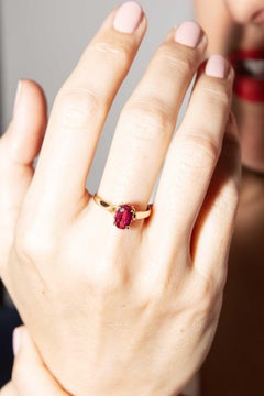 Vintage Circa 1960s Hot Pink Oval Tourmaline Ring 18 Carat Yellow Gold