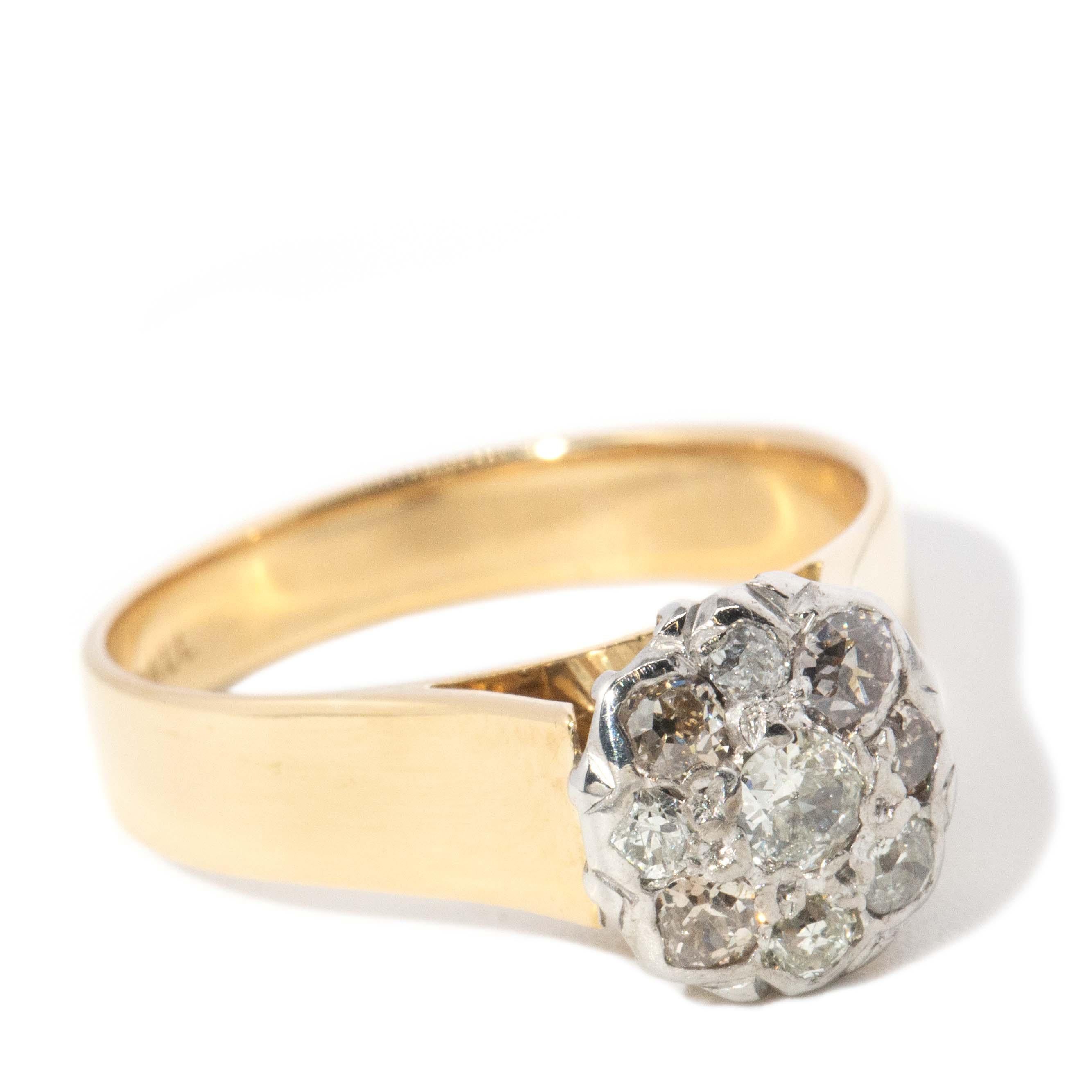 Anello in oro 18 carati con diamanti taglio antico, CIRCA 1960 In condizioni buone in vendita a Hamilton, AU