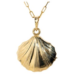 Vintage Circa 1960s Slide Seashell Textured Locket & Chain 9 Carat Yellow Gold