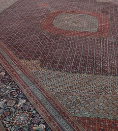 Vintage CIRCA 1970 Handgeknüpfter Perserteppich aus Täbris