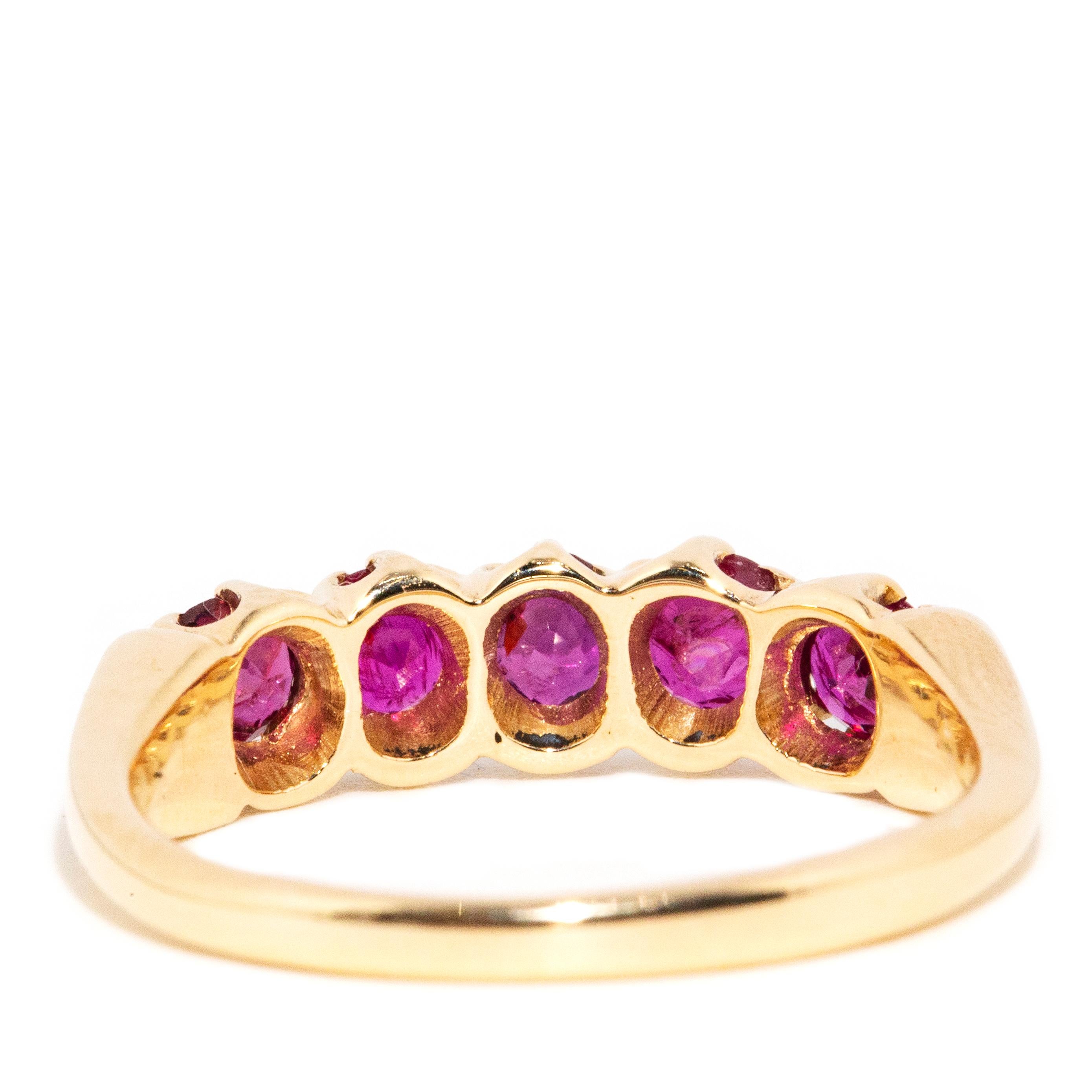Vintage Circa 1970s 1.00 Carat Natural Ruby Five Stone Ring 9 Carat Yellow Gold For Sale 1