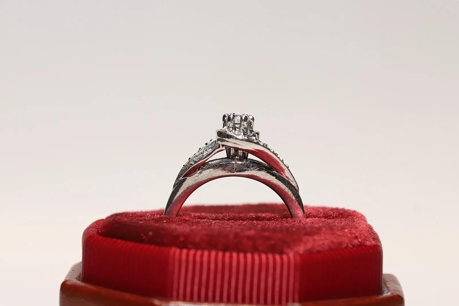 Vintage CIRCA 1970er 10k Weißgold Natürlicher Diamant Verzierter Ring im Angebot 3