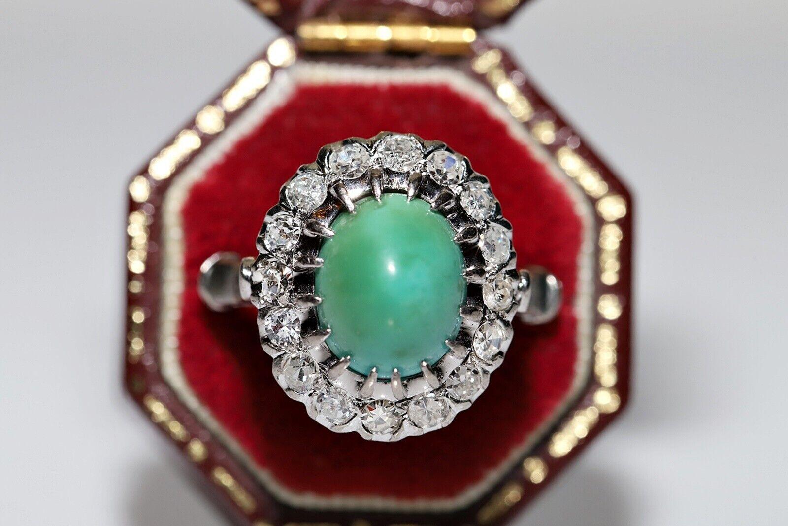 In sehr gutem Zustand.
Das Gesamtgewicht beträgt 7,4 Gramm.
Insgesamt ist Diamant 0,90 Karat.
Der Diamant hat die Farbe H und die Reinheit vvs-vs-s1-s2.
Die Ringgröße ist US 6.5.
Wir können jede Größe herstellen.
Die Box ist nicht enthalten.
Säure