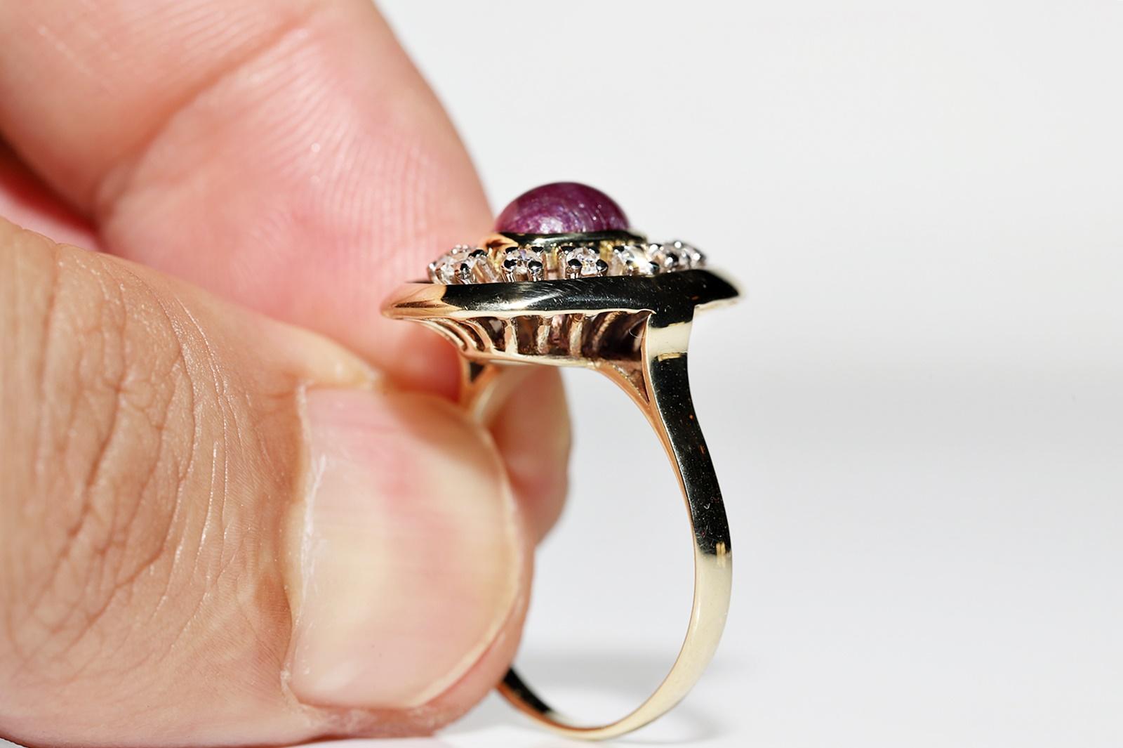 Women's Vintage Circa 1970s 14k Gold Natural Diamond And Cabochon Ruby Decorated Ring  For Sale