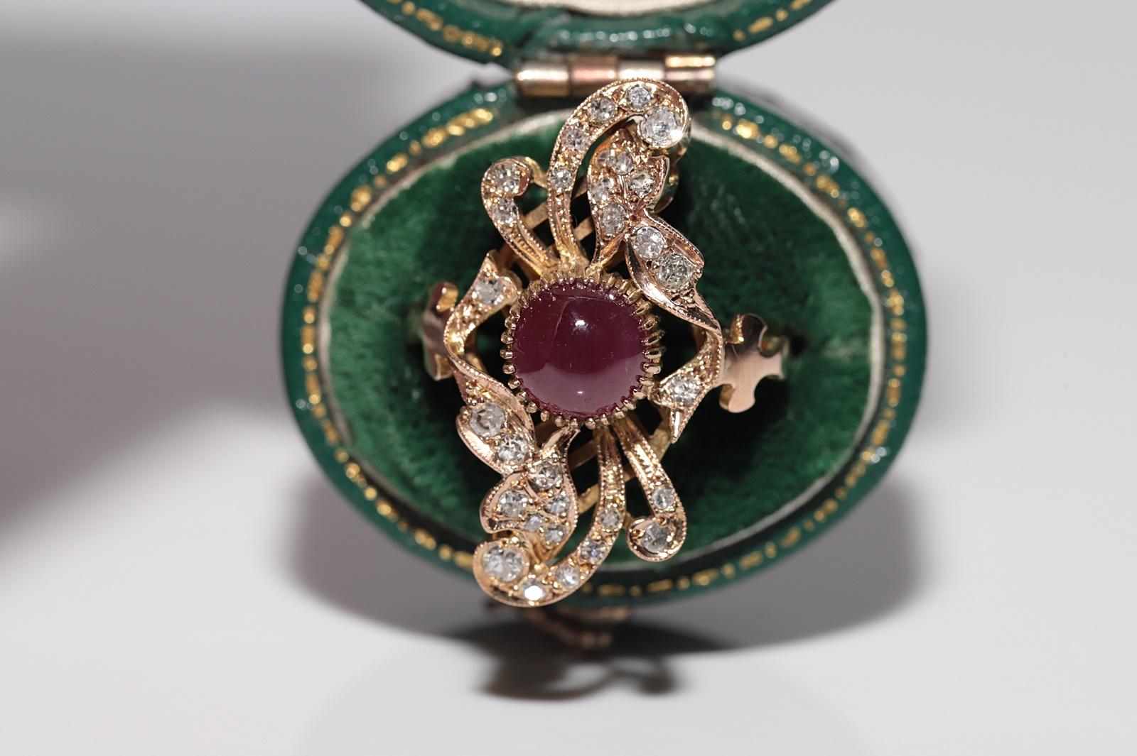 In very good condition.
Total weight is 5.4 grams.
Totally is diamond 0.55 ct.
The diamond is has H color and s1-s2  clarity.
Ring size is US 7.5
We can make any size.
Box is not included.
Please contact for any questions.