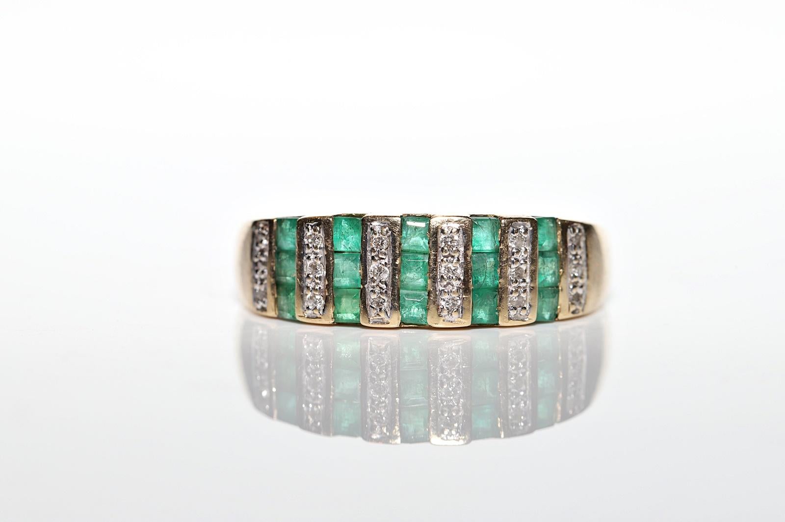 Brilliant Cut Vintage Circa 1970s 14k Gold Natural Diamond And Caliber Emerald Ring For Sale
